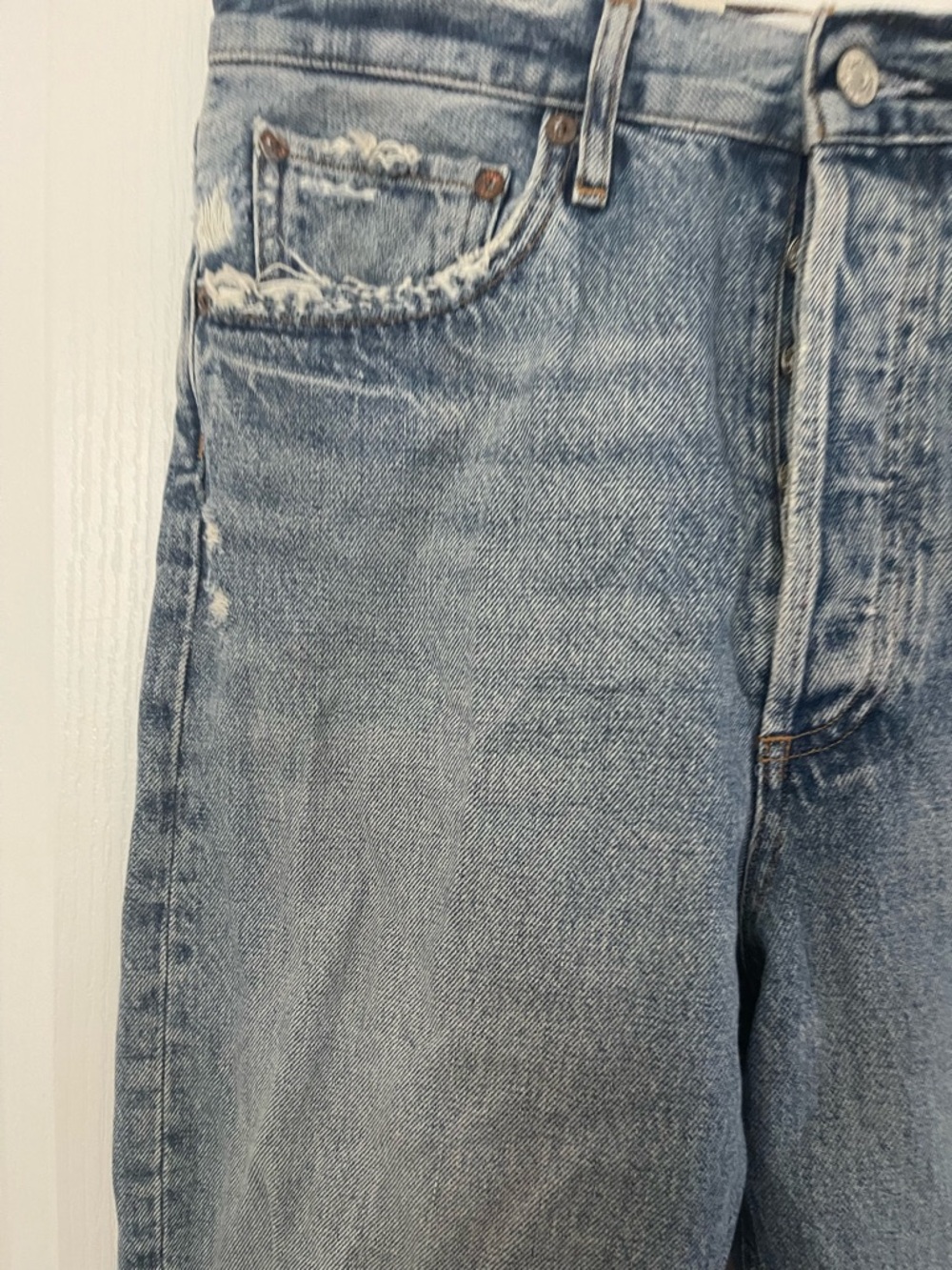 AGOLDE ISOLATE 90’s fit  Distressed Straight-Leg Jeans - Picture 4 of 12